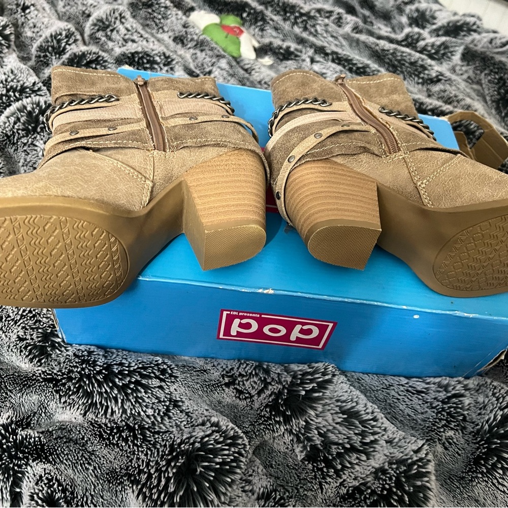 Pop boots - Picture 2 of 4